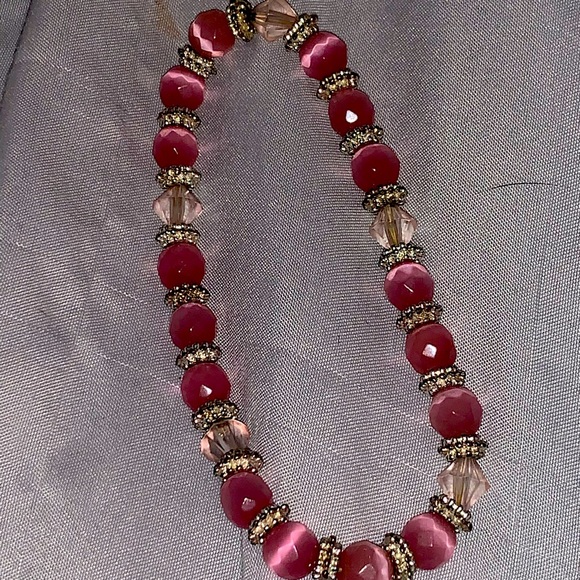 Woman’s Pink fancy Gem Bracelet. - Picture 2 of 4